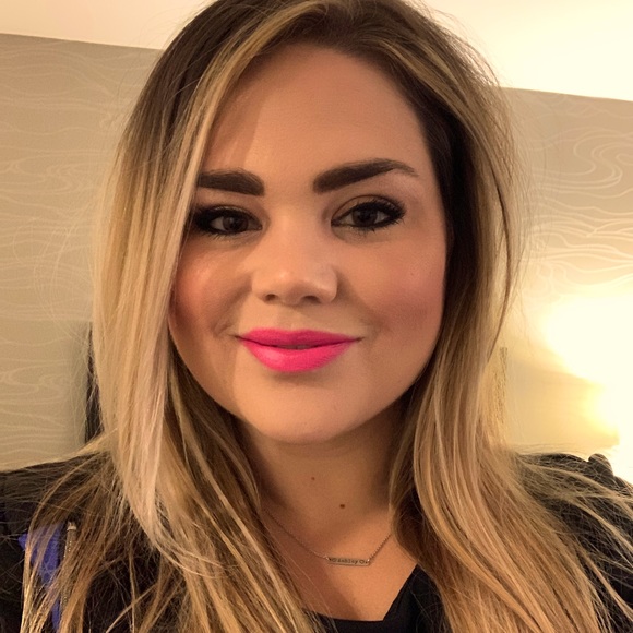 Meet your Posher, Ashley - Picture 1 of 1